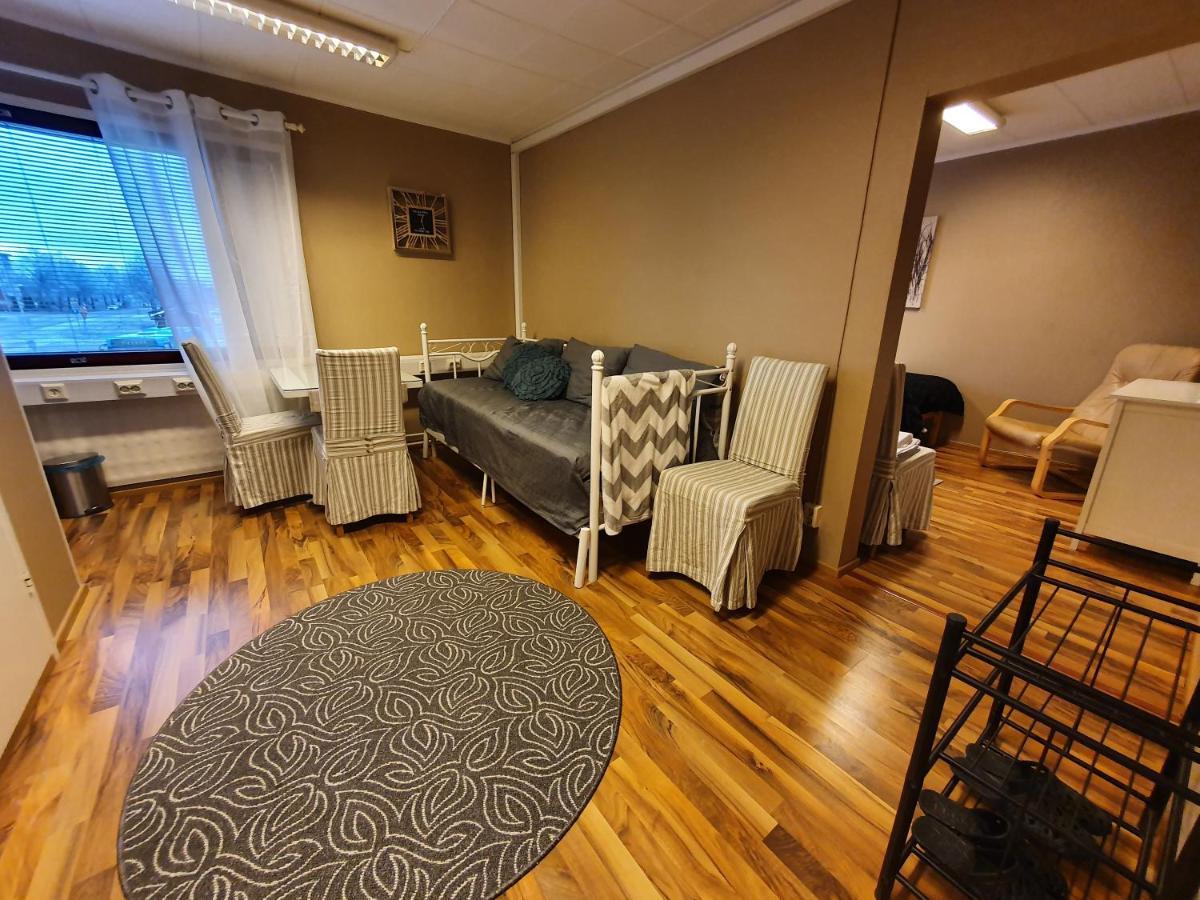 Helmin Kortteeri Hotel Kauhajoki Buitenkant foto
